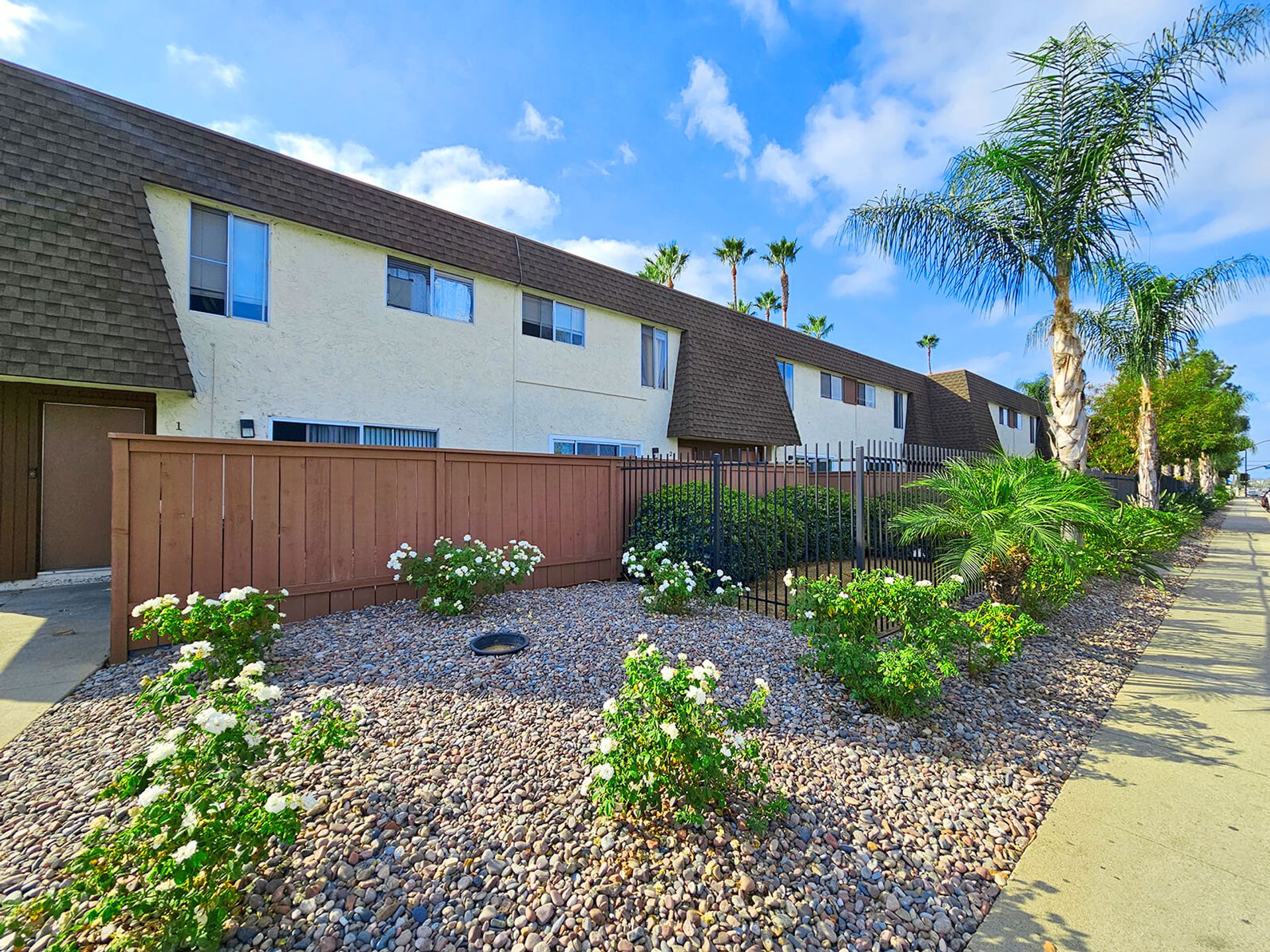 Escondido Apartment: 1635 E. Washington Ave.