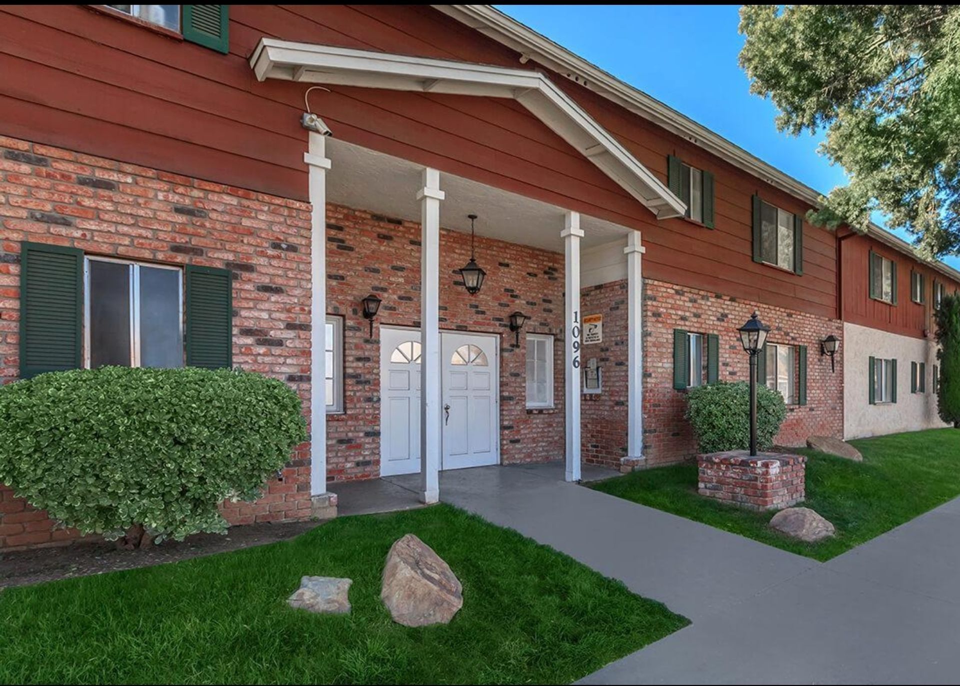 El Cajon Apartment: 1096 N Mollison Ave