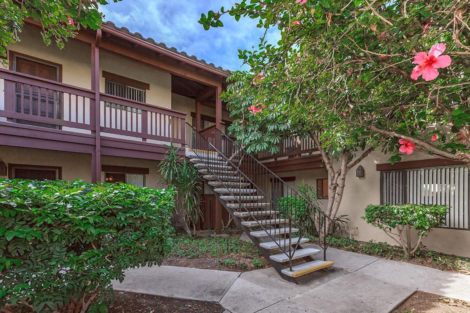 El Cajon Apartment: 340 Wells Ave