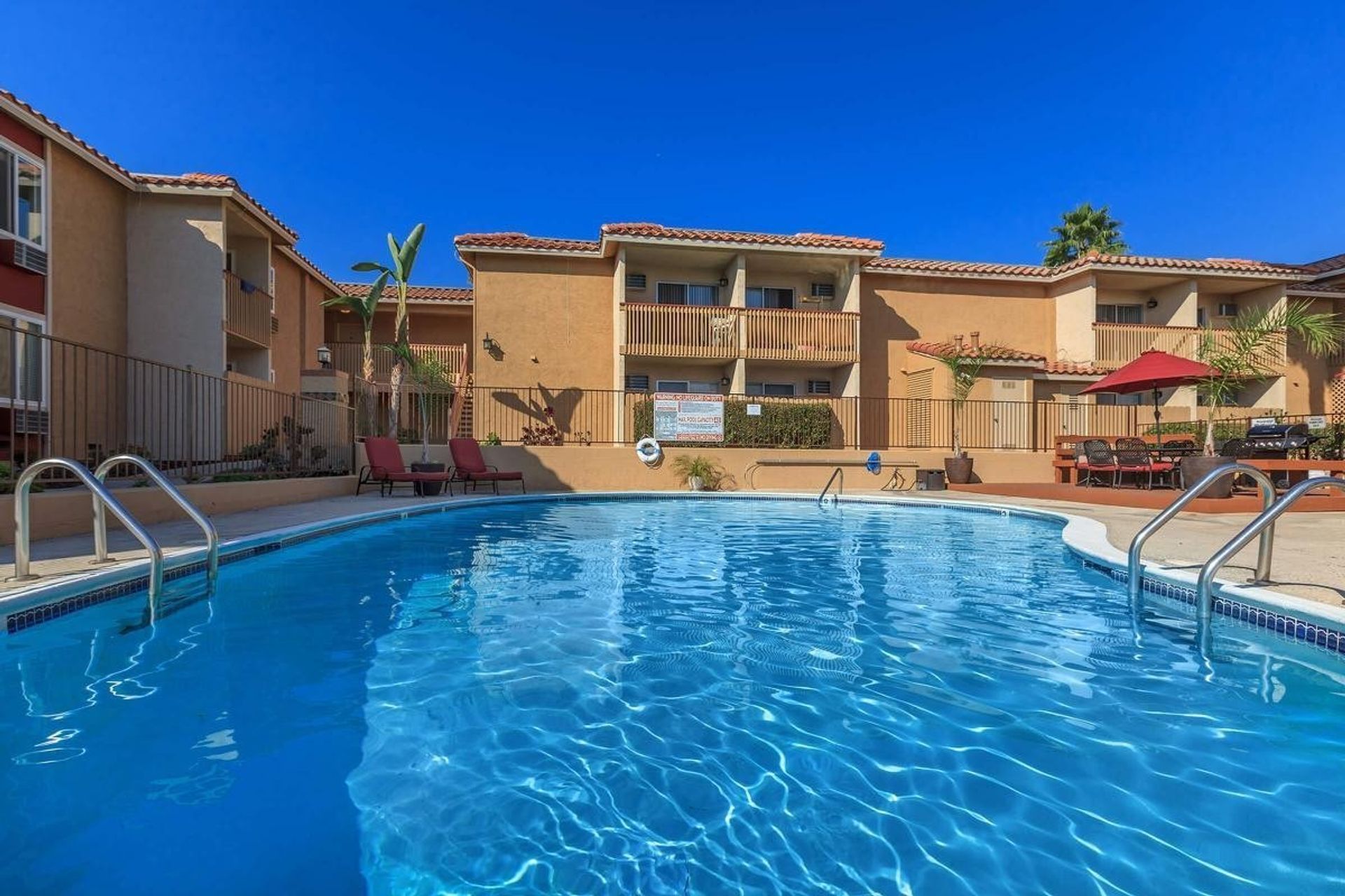 La Mesa Apartment: 5455 Kiowa Dr