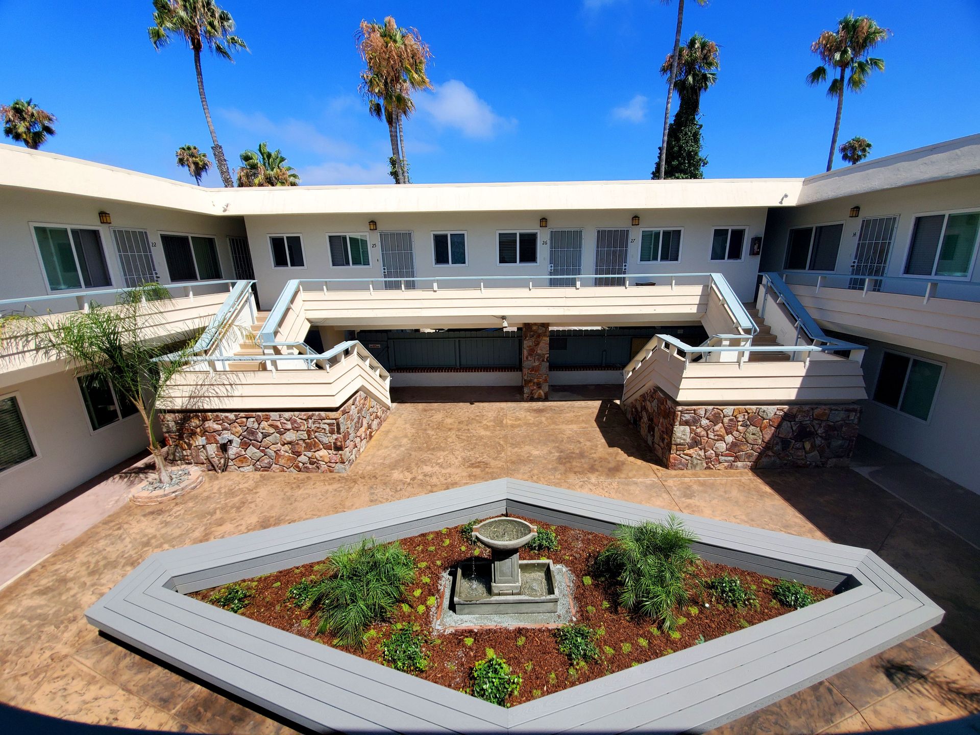 San Diego Apartment: 1465 Grand Ave