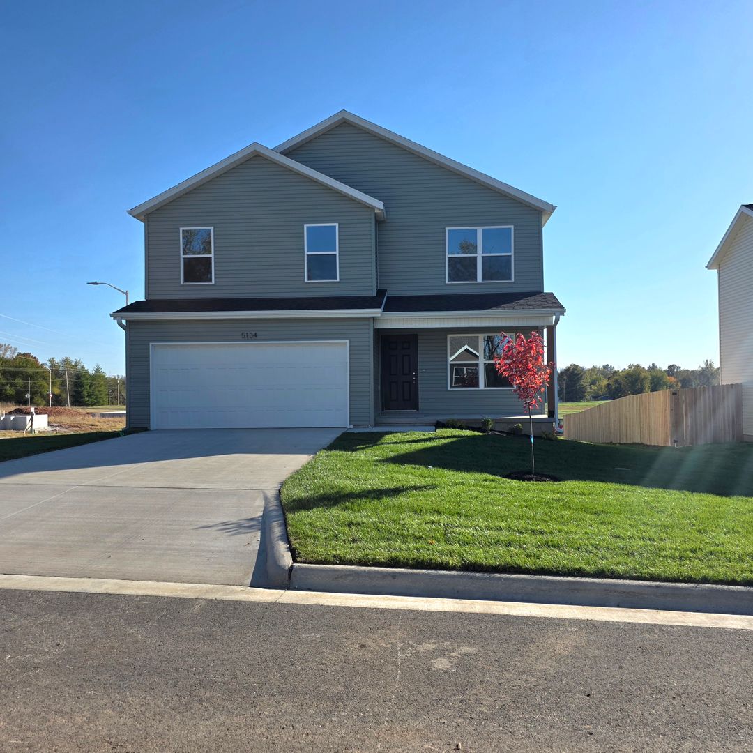 Springfield House: 5170 W Sunstruck