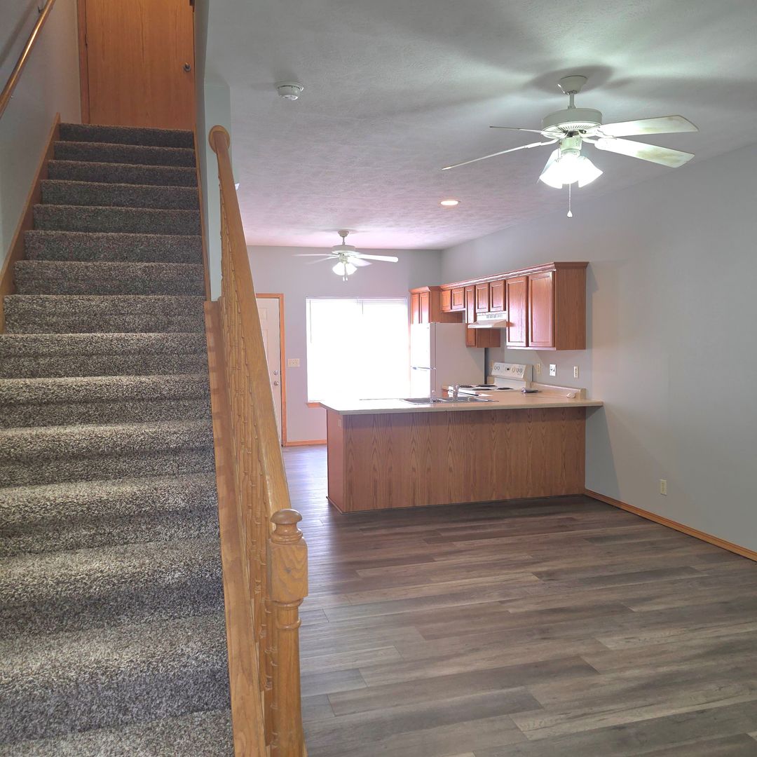 Springfield Apartment: 255 E. Erie A-K