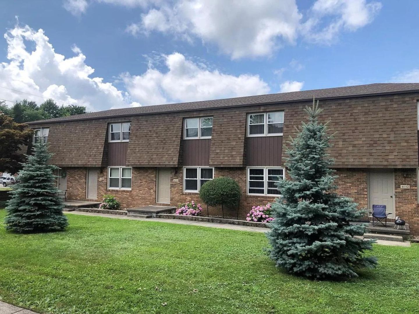Erie Apartment: 4022-4040 W 38th St
