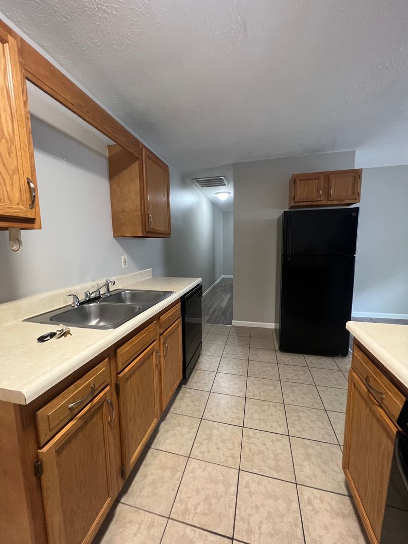 Erie Apartment: 725 Chestnut St