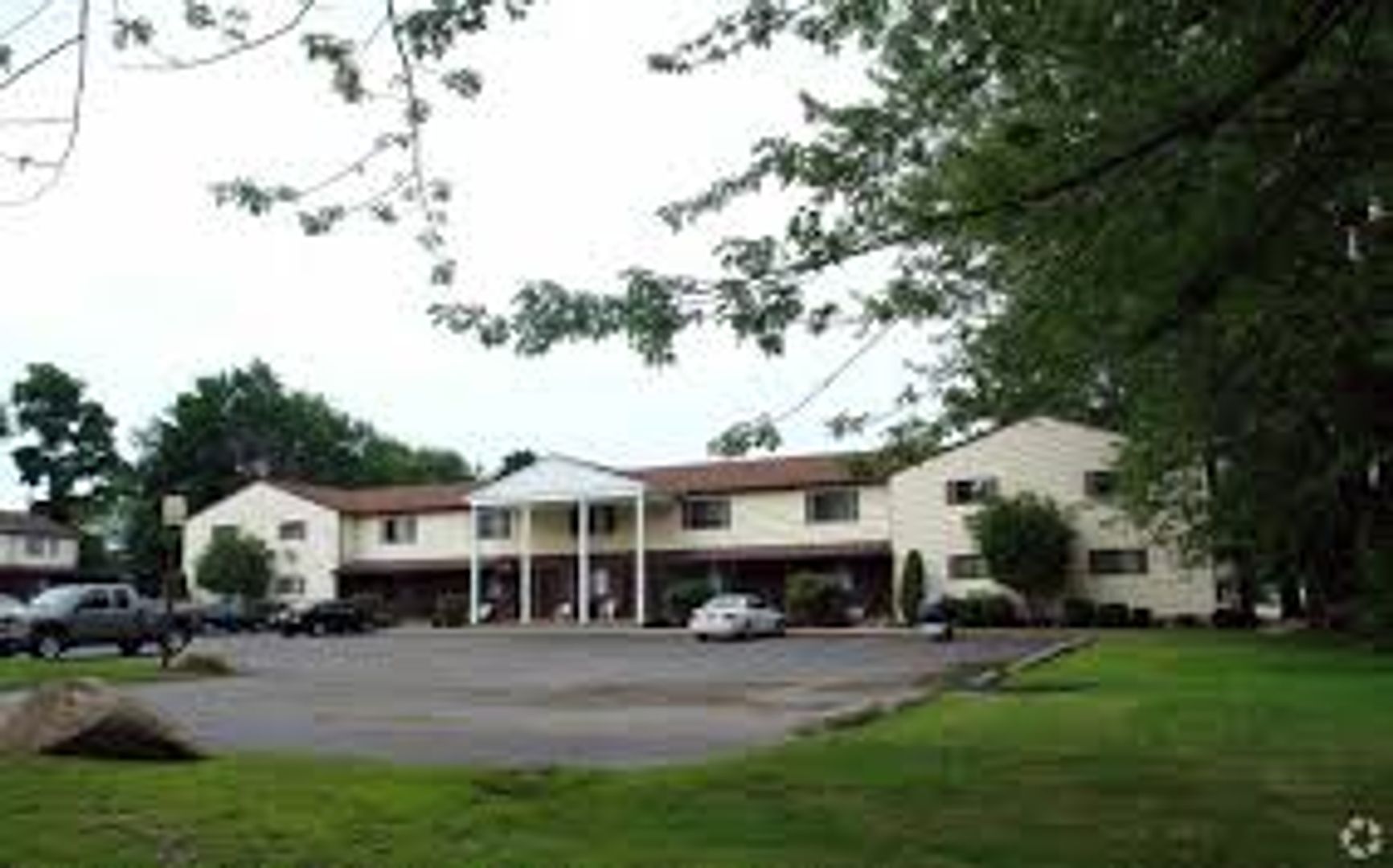 Erie Apartment: 2420 Filmore Ave