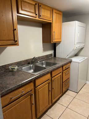 3 BEDS 2 Baths - LOCATION – photo 1