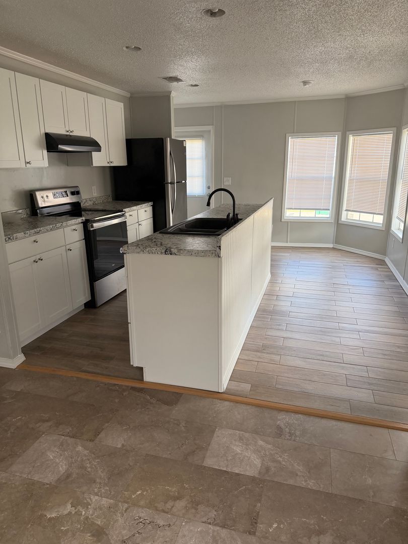 Fort Walton Beach Apartment: 928 Carlos Dr