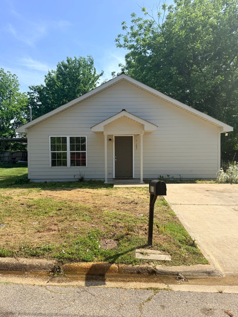 Tuscaloosa House: 1201 27th PL