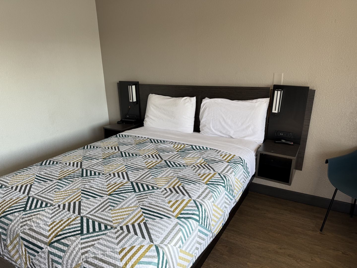 Fresno Apartment: 4080 N Blackstone Ave