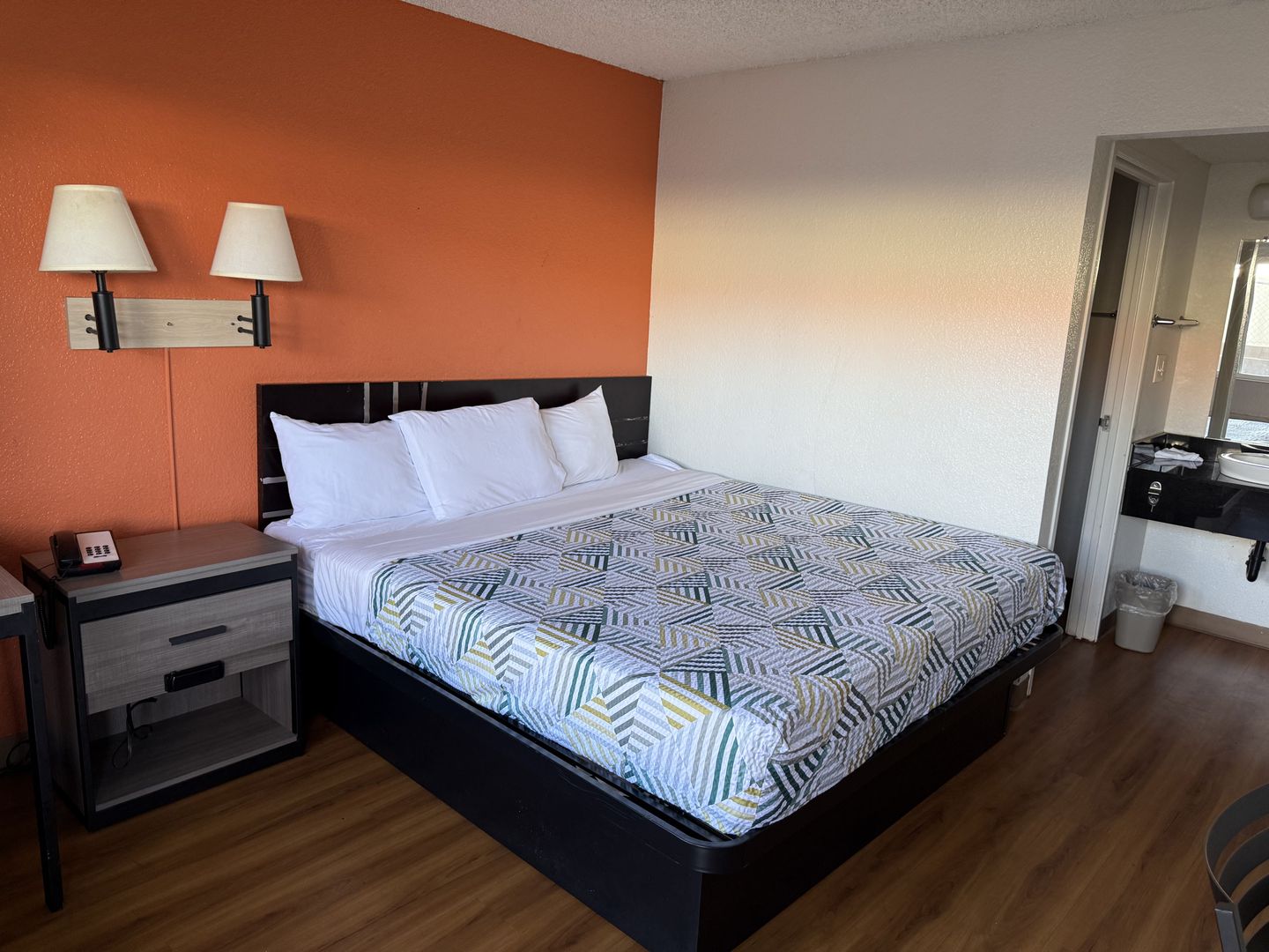 Fresno Apartment: 4080 N Blackstone Ave