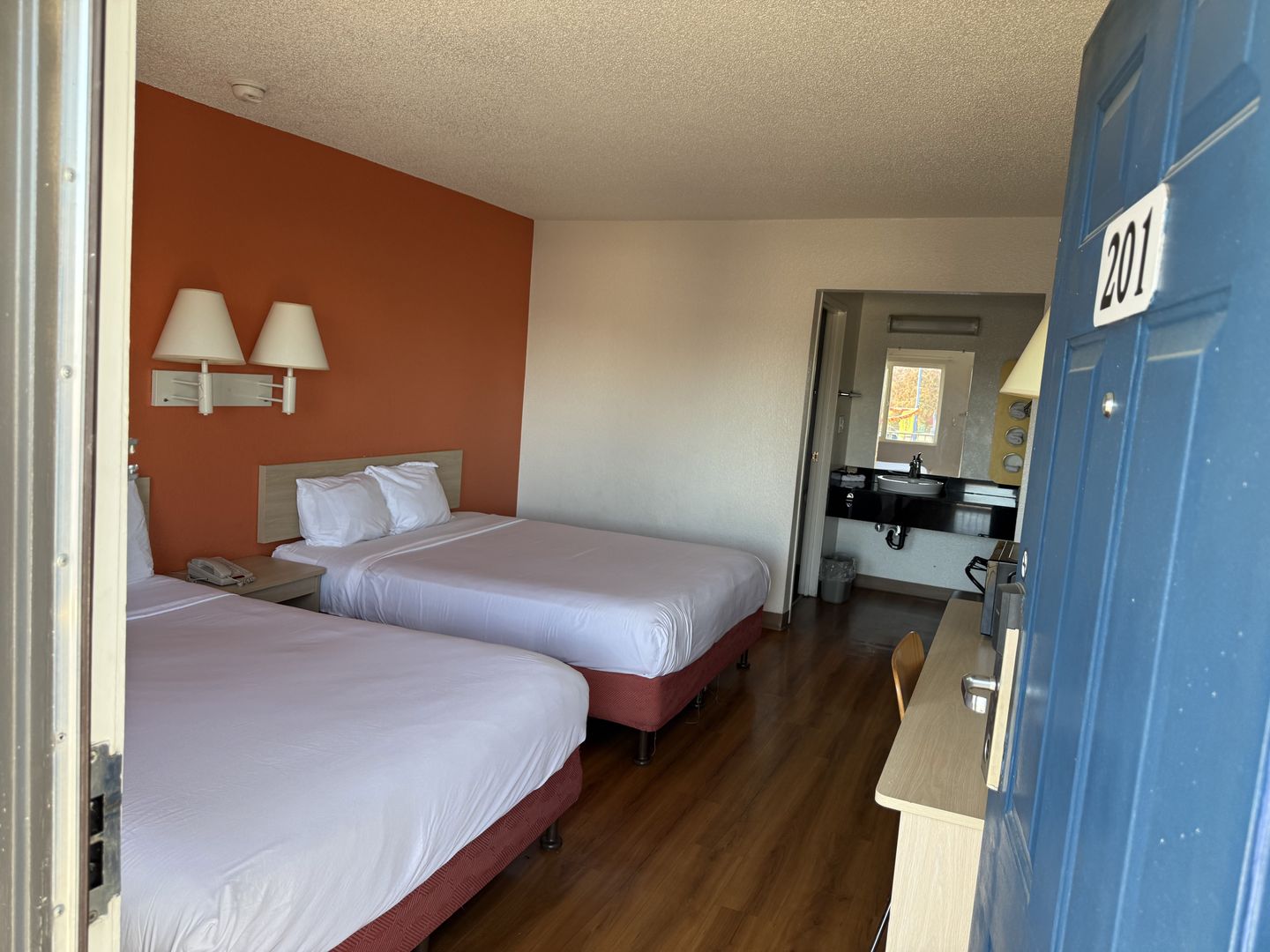 Fresno Apartment: 4080 N Blackstone Ave