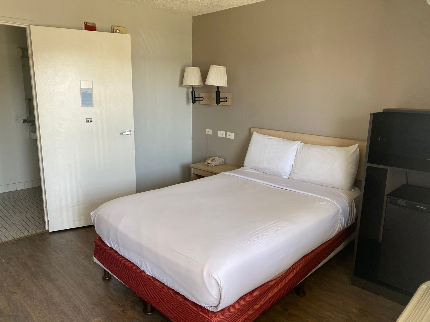 Fresno Apartment: 4080 N Blackstone Ave