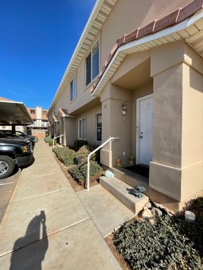 Affordable 3-Bedroom End Unit Townhome – photo 1