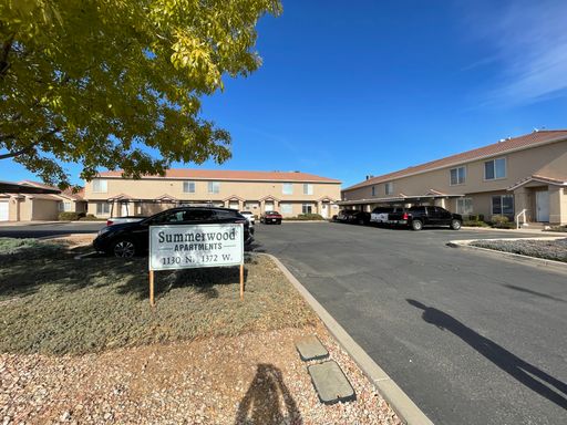 Affordable 3-BR Townhome – photo 1