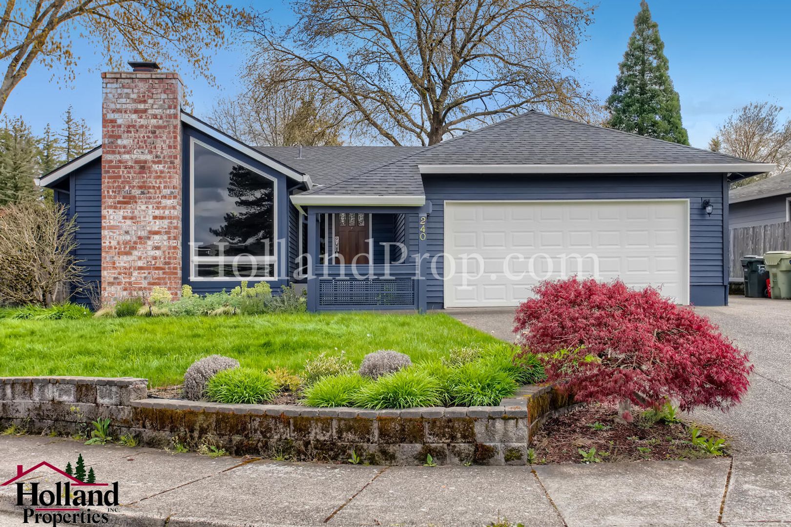 Beaverton House: 240 SW 192nd Pl