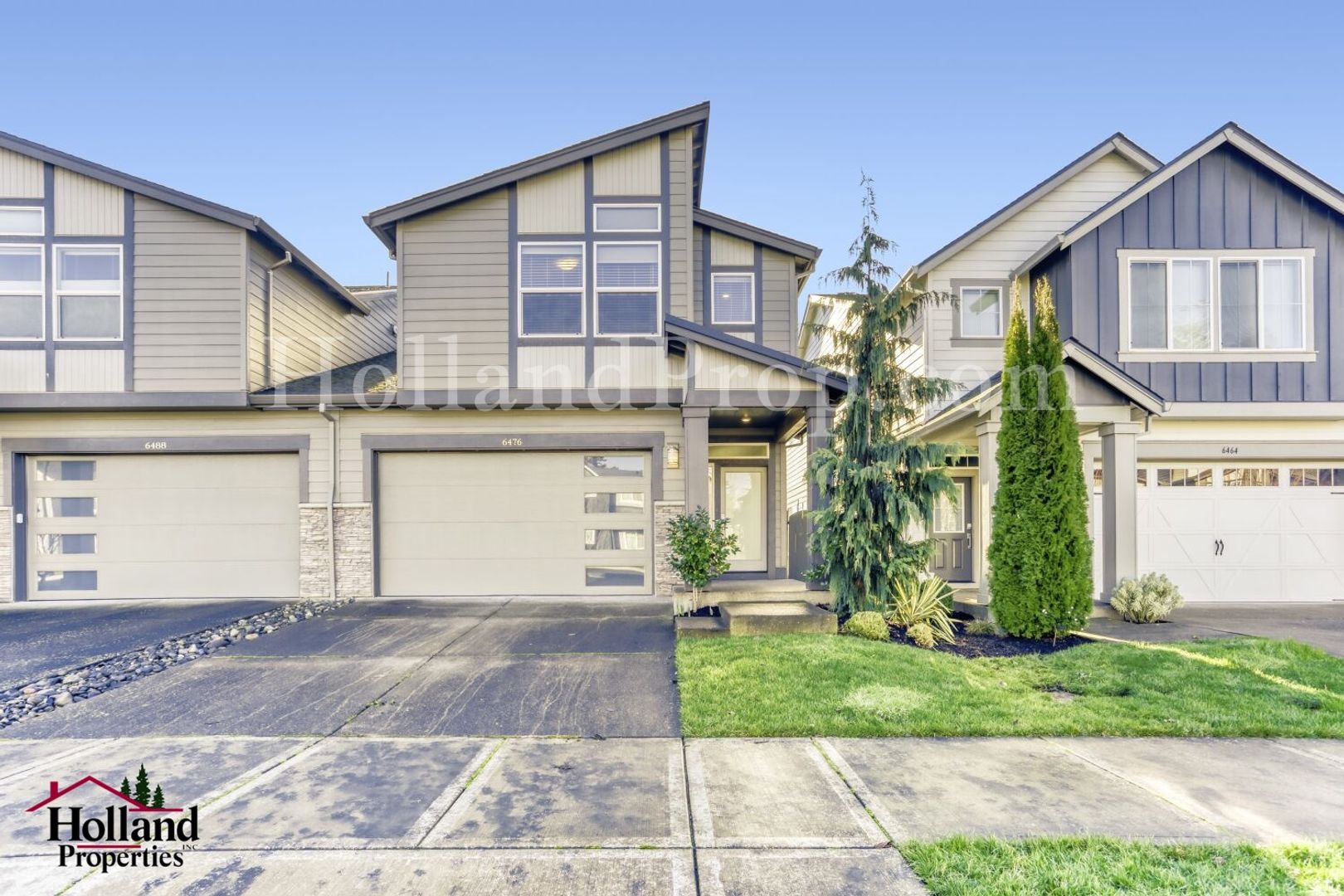 Hillsboro House: 6476 SE Genrosa St