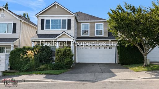 Spacious, Modern & Energy-Efficient Portland Home – photo 1