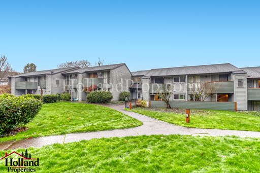 Charming 1-Bedroom Condo, close to shopping! – photo 1
