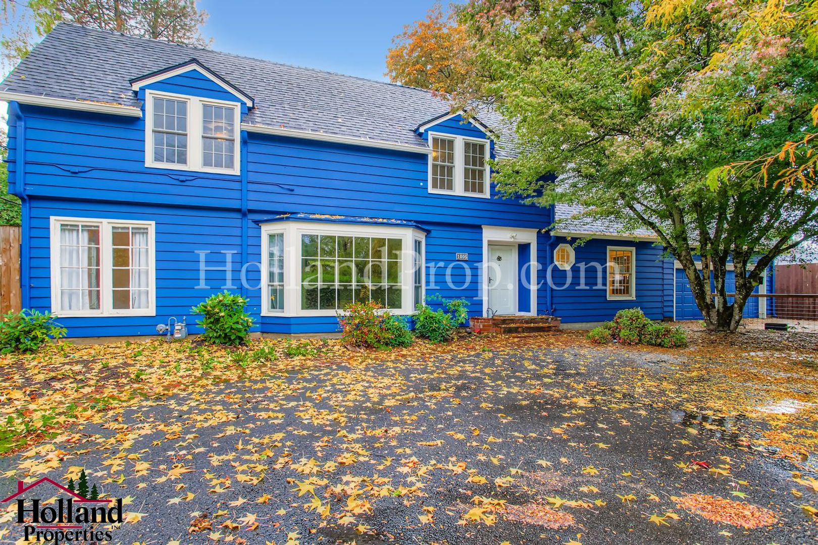 Hillsboro House: 1005 NE Cornell Rd