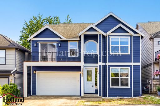 Modern Comfort Meets Prime Beaverton Living! NEW PRICE and $300 SPECIAL DISCOUNT ON YOUR FIRST FULL MONTH'S RENT!!! – photo 1