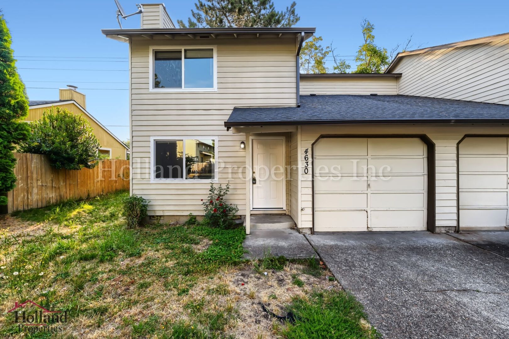 Aloha Multiplex: 4630-32 SW Southview Terr