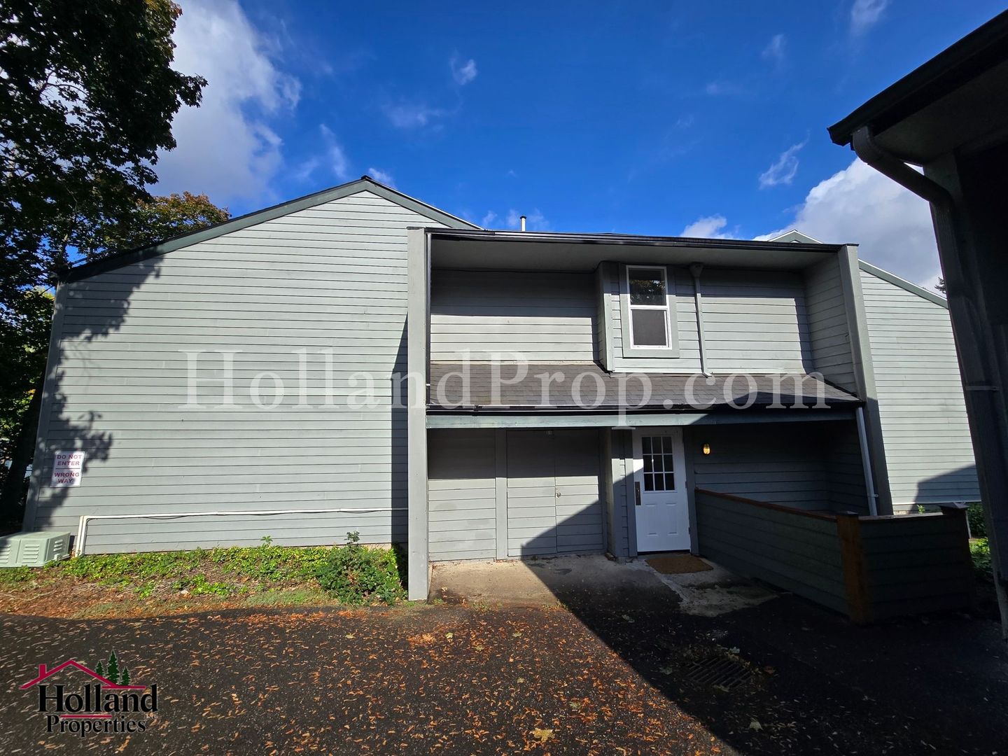 Portland House: 8747 SW Brightfield Cir