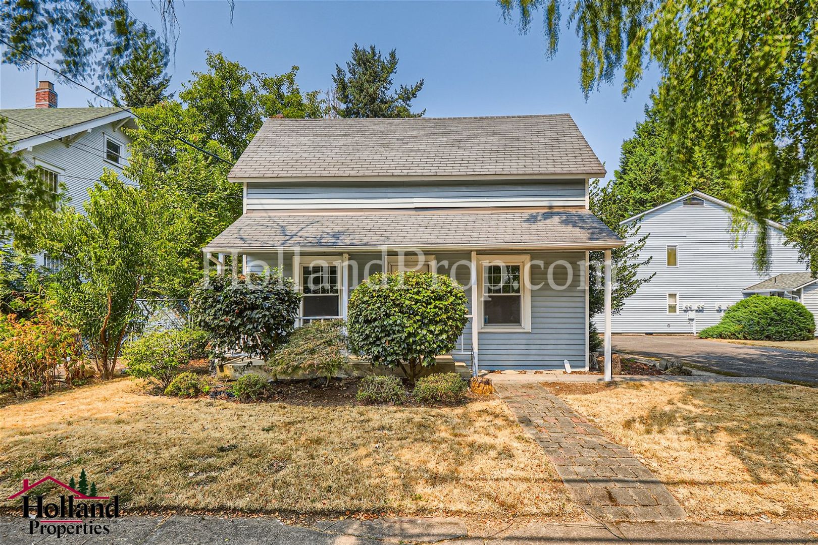 Hillsboro House: 343 NE Jackson St