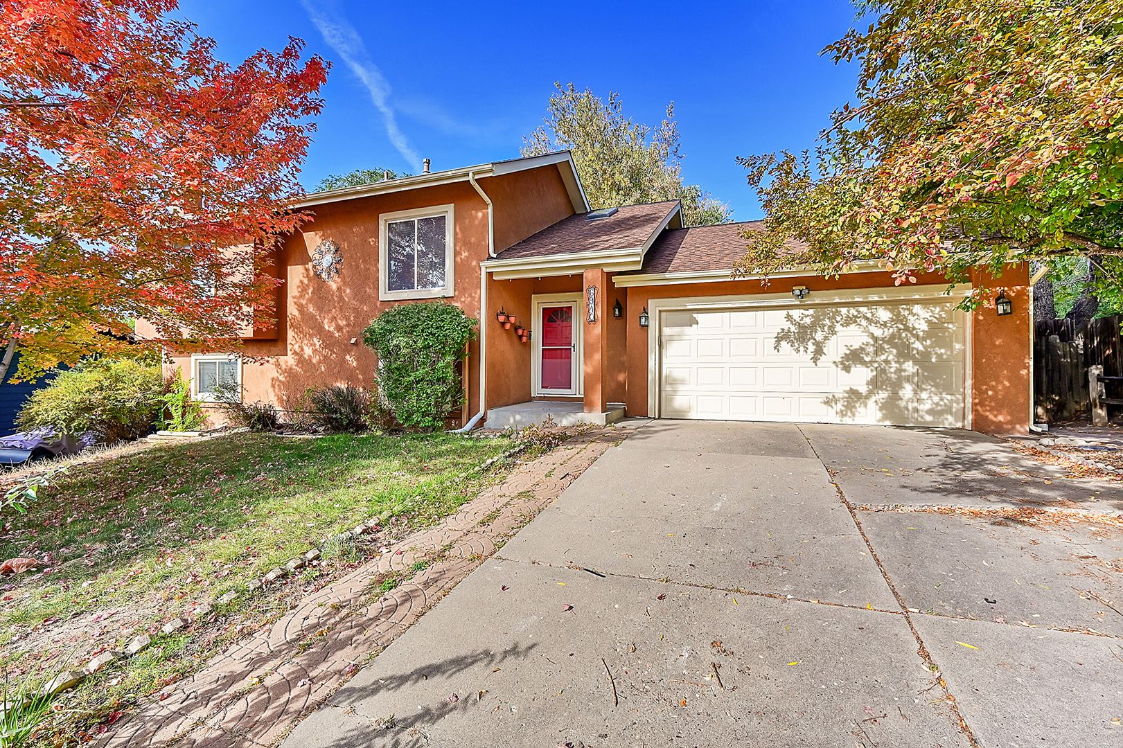 Colorado Springs House: 6940 Meadowwood Pl