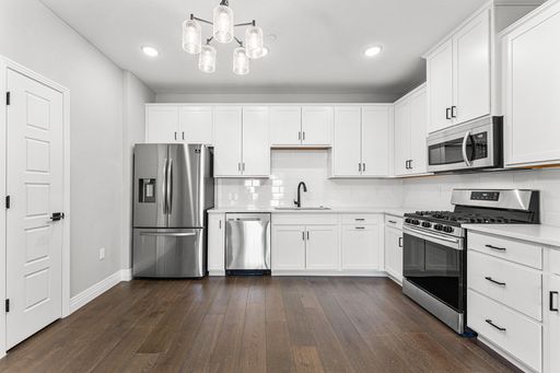 No Stairs! Main Level 2 Bed 2 Bath Condo near Buckley! Detached garage included! – photo 1