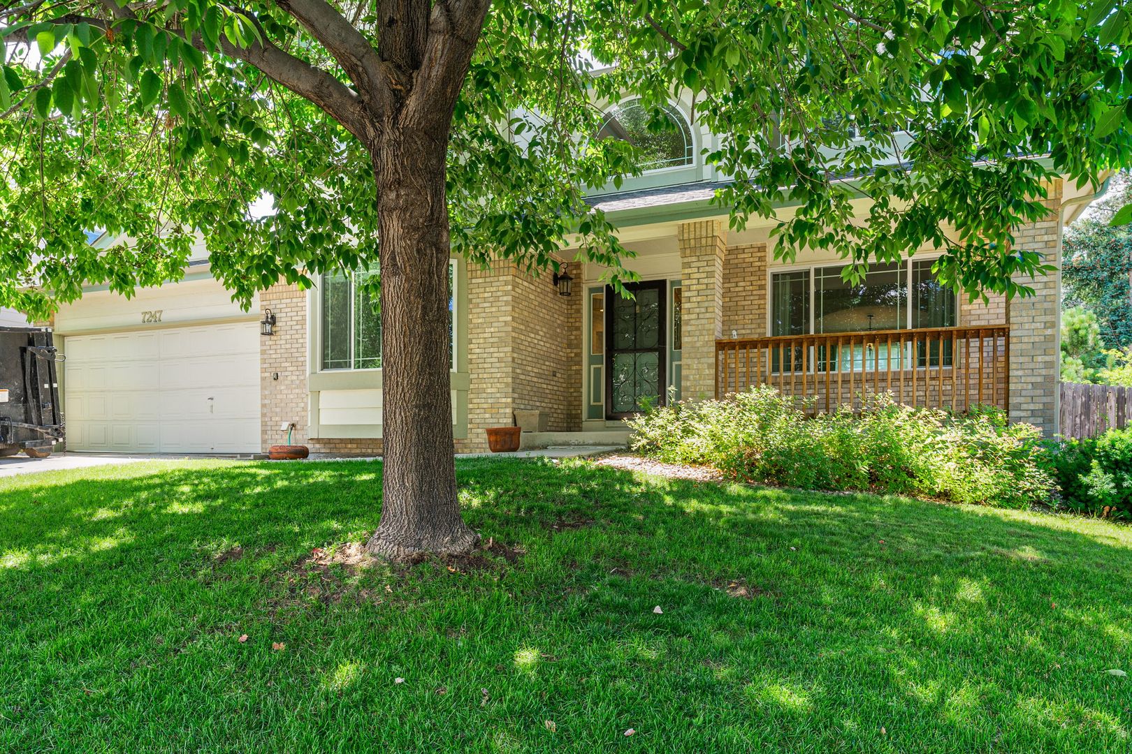 Littleton House: 7247 S Acoma St