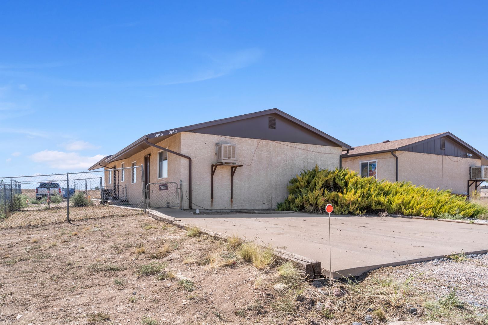 Pueblo Townhome: 1060 E Mallon Dr