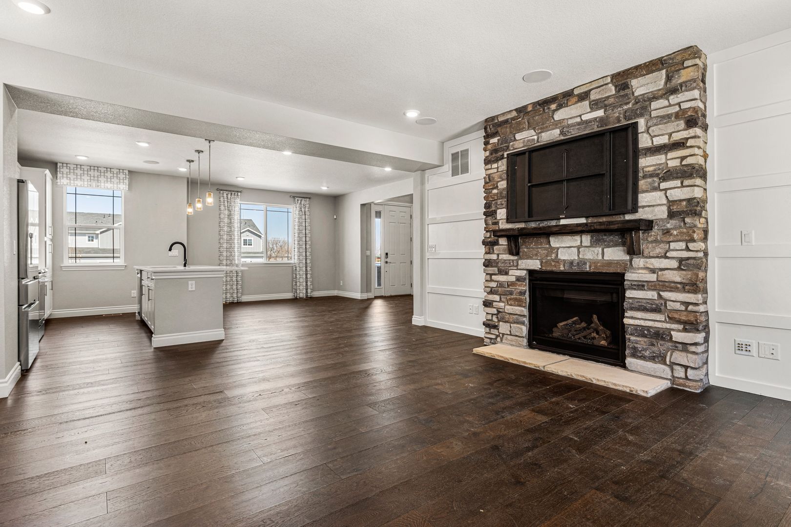 Commerce City House: 11930 Norfolk Ct