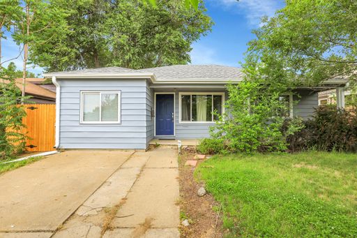 Updated ranch in GREAT northwest Denver location – photo 1