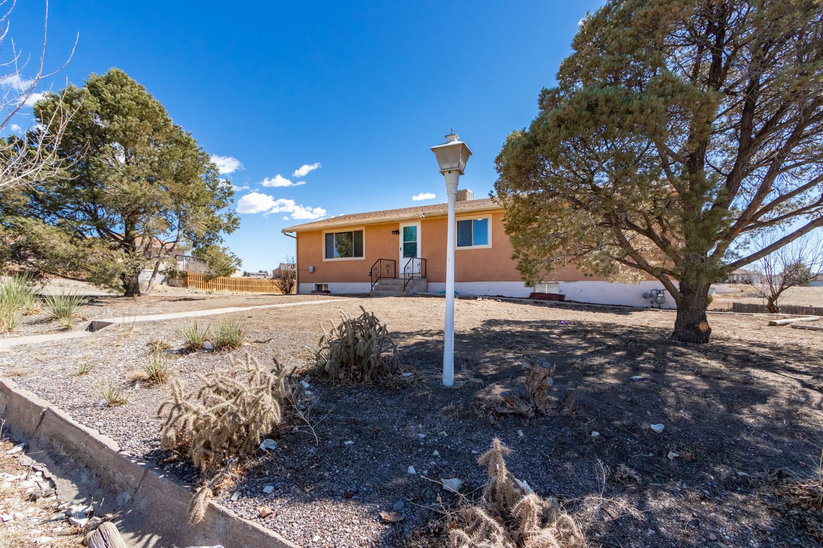 Pueblo West House: 544 S Watermelon Dr