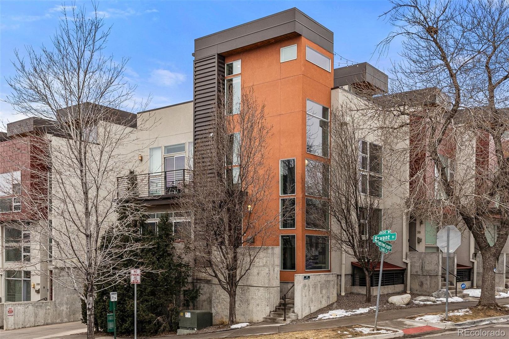 Denver Townhome: 2600 W Front View Crescent Dr