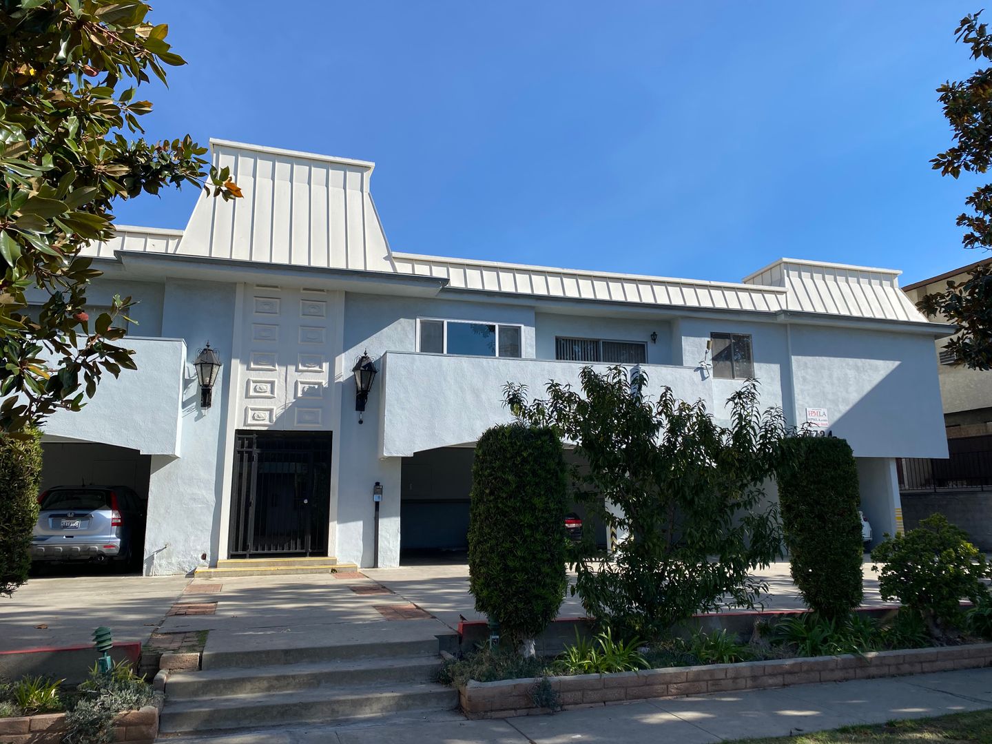 LOS ANGELES Apartment: 3734 DELMAS TERRACE