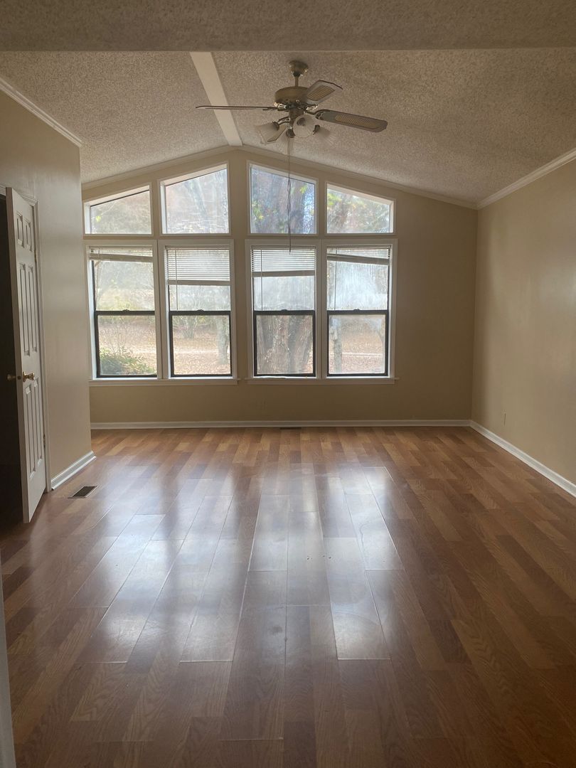 6204 HWY 53 , Harvest, AL 35749