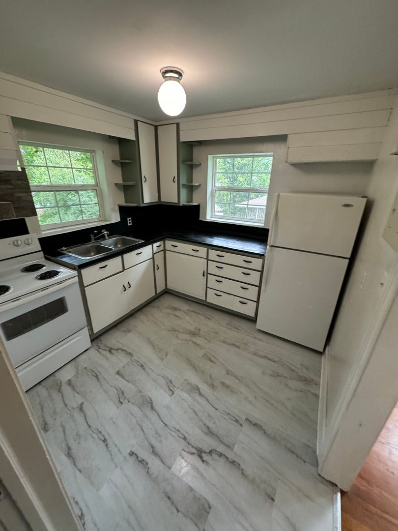 Gallatin Apartment: 230 North Hume St