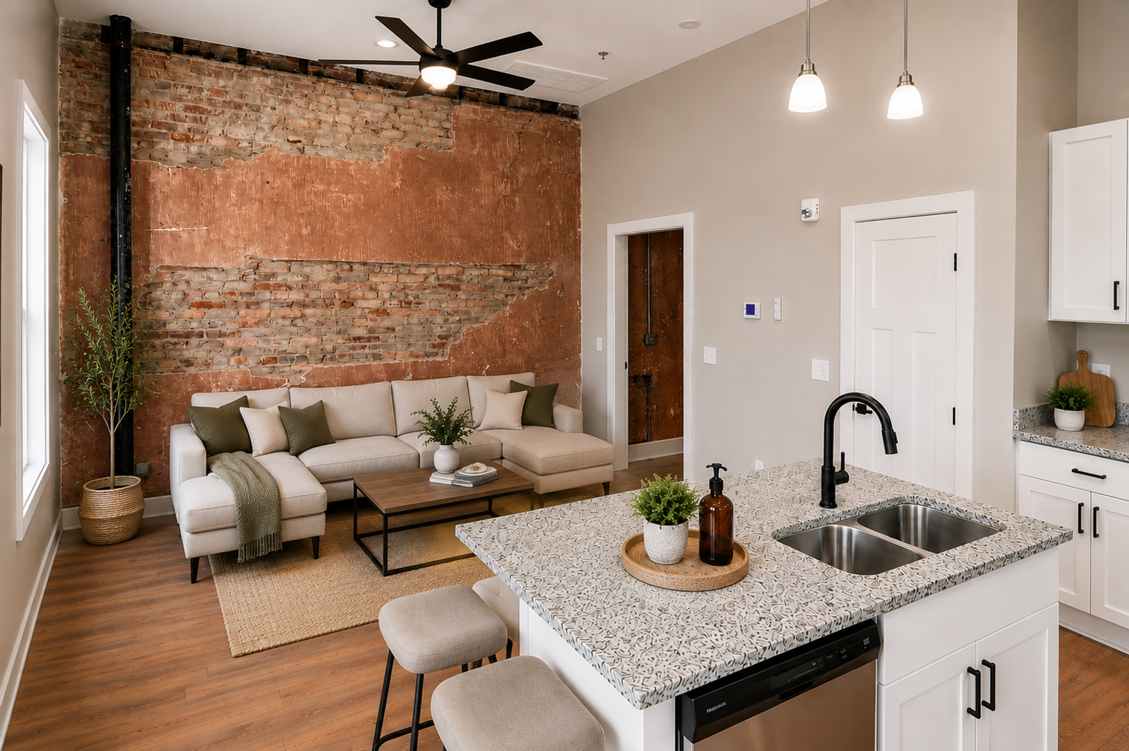 Gallatin Apartment: 128 North Water Ave