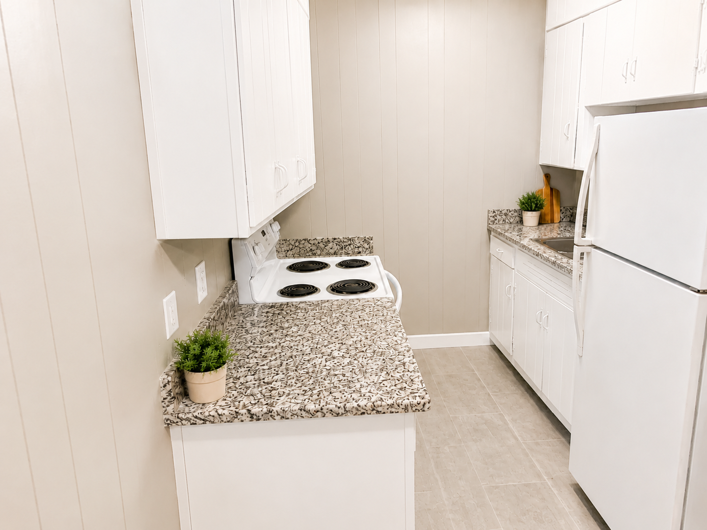 Gallatin Apartment: 130 College Street
