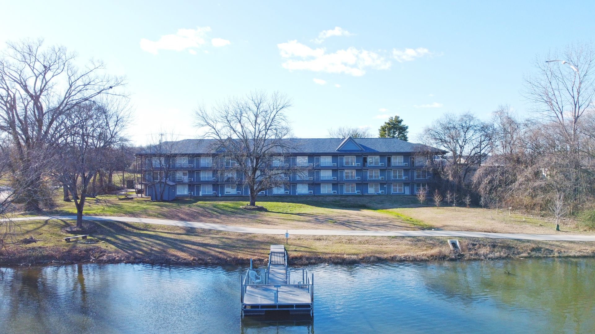 Hendersonville Apartment: 119 Sanders Ferry Road