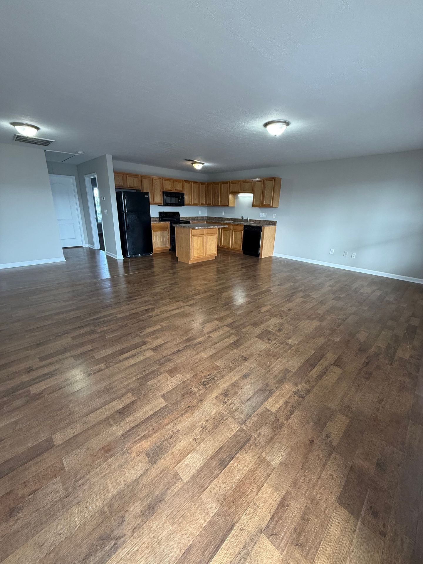 Westmoreland Apartment: 1535 New Hwy 52E