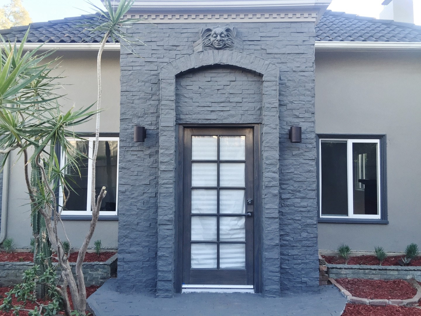 8538 West Knoll 3 of 12