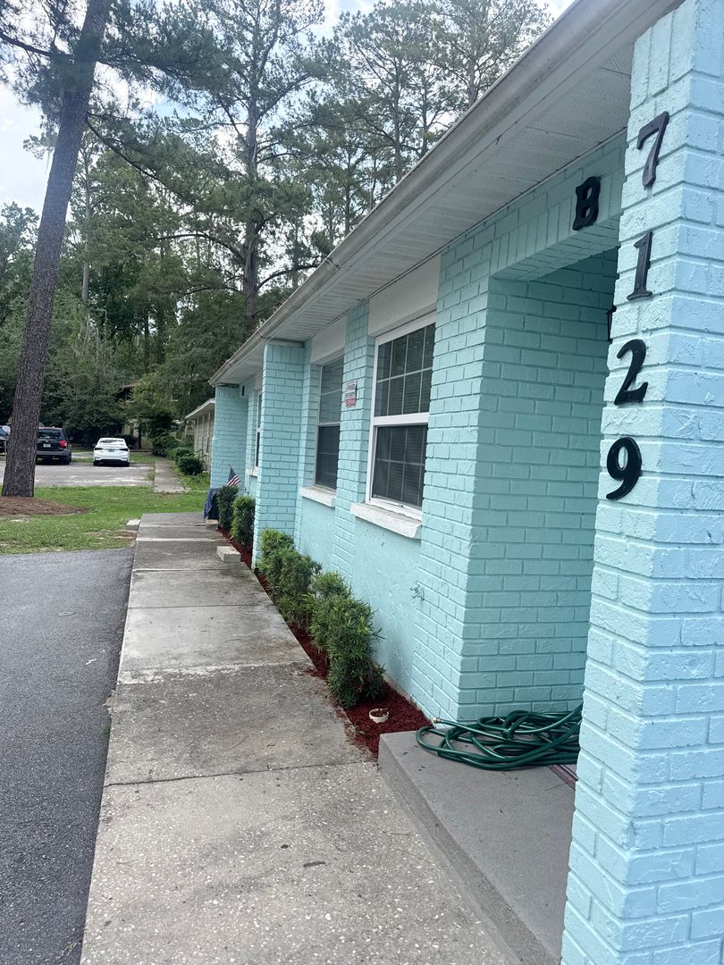 Gainesville Apartment: 7129 SW 45TH PL