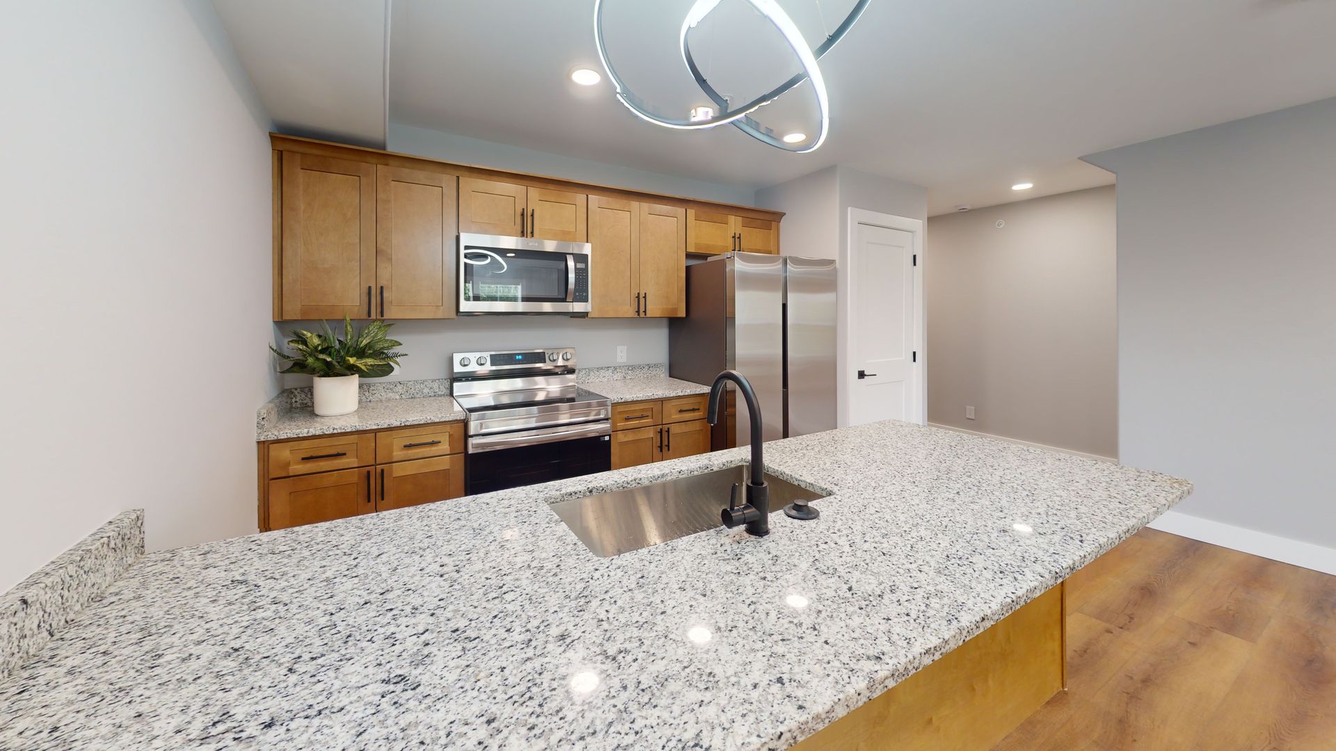 Knoxville Townhome: 2209 Highland Ave