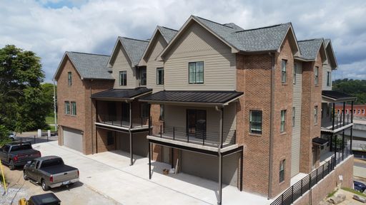 ✴️ Waitlist for Aug2027–Jul2028 Now Open! |6BR 6BA New Townhome in Fort Sanders Near UTK – photo 1
