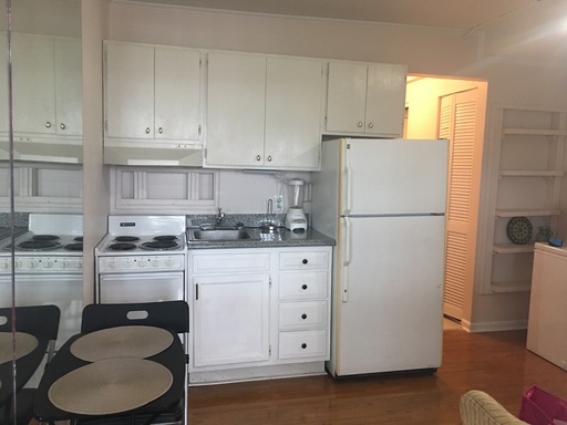 ✴️ Waitlist for Aug2027–Jul2028 Now Open! |Affordable Studio Near UTK – Partially Furnished – photo 1
