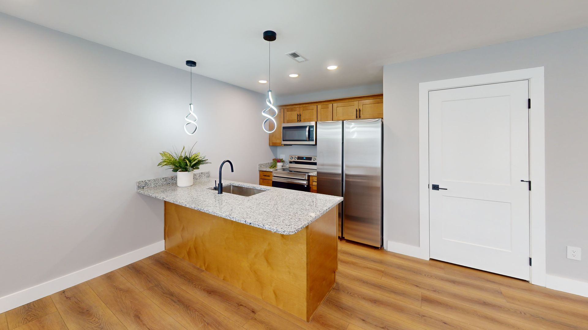 Knoxville Townhome: 2209 Highland Ave