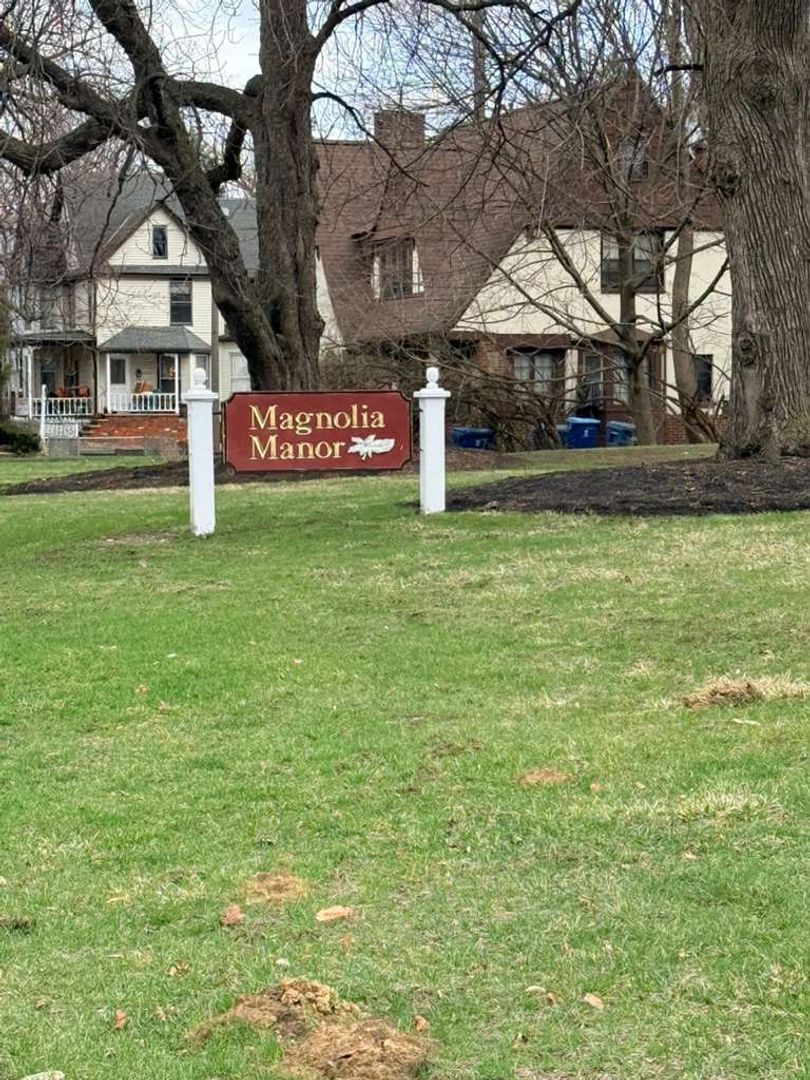 Painesville Apartment: 629 Mentor Avenue